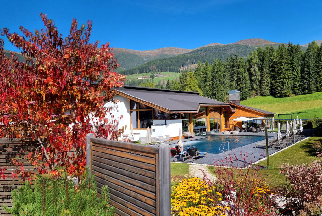 Ein Paradies vor den Dolomiten - Entspannung pur im Bad Moos Aqua Spa Resort in Sexten